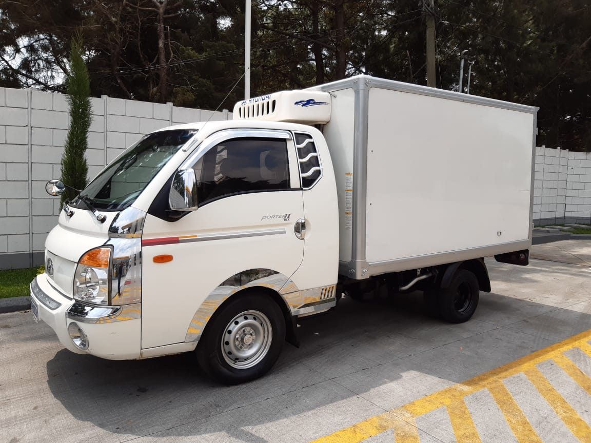 Hyundai Porter II refrigerado RentaPanelGT